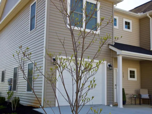 239 Louise Ln, Elliston, VA 24087