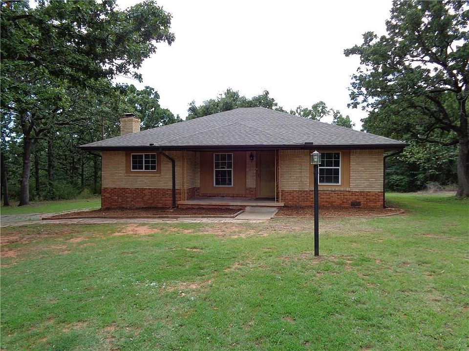 1st image of 33 Lakewood Cir