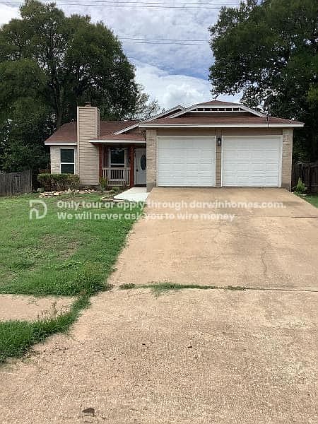 1st image of 613 Live Oak Dr