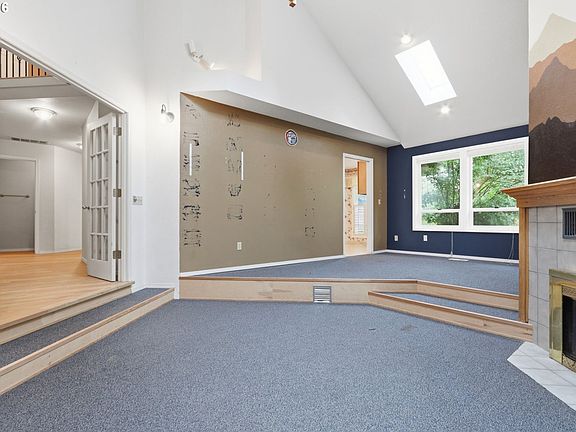 3rd image of 7100 NE 151st Cir