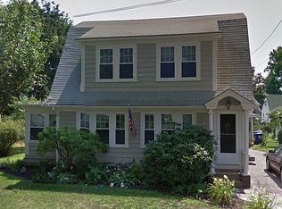 70 Vaughn Ave, Warwick, RI 02886