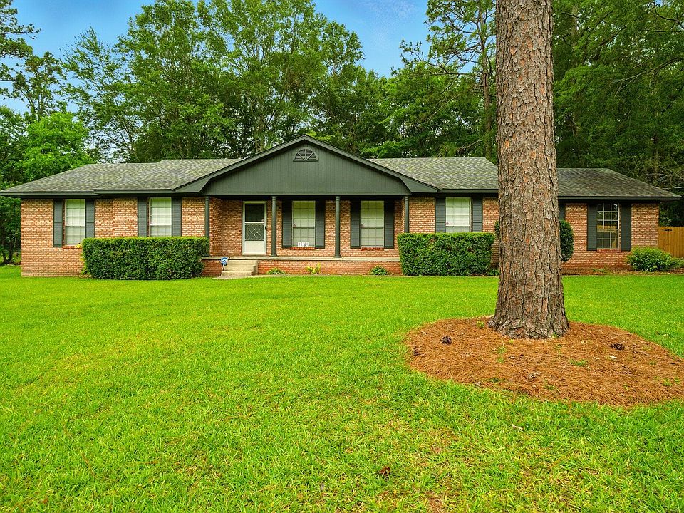 1st image of 103 Parkwood Dr