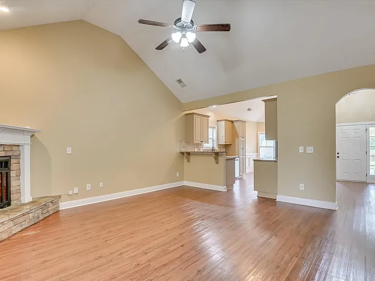 621 Shipley Ave — Photo 8