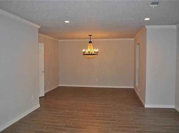 3rd image of 7316 Bluefield Dr