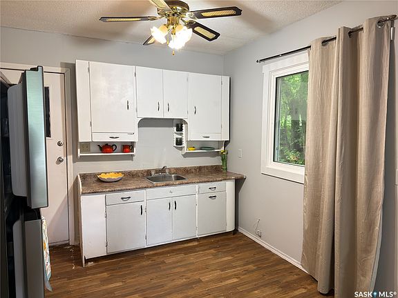 4th image of 844 13th Street W