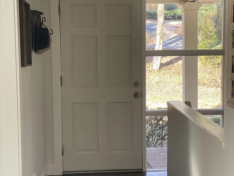4975 Lake Forrest Dr — Photo 36