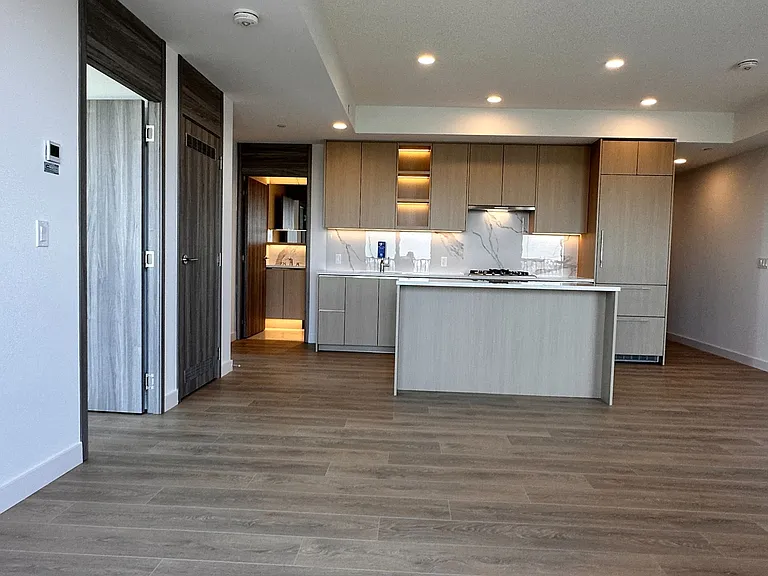 18 Esther Shiner Blvd #3303 — Photo 11
