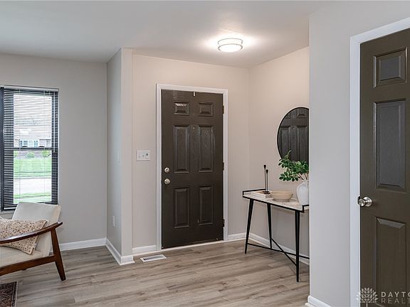 4th image of 7561 Glenhurst Dr