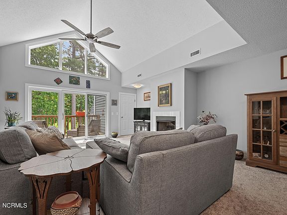 4th image of 422 Albemarle Boulevard #11b