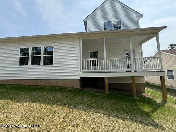 4th image of 322 Golden Oaks Dr