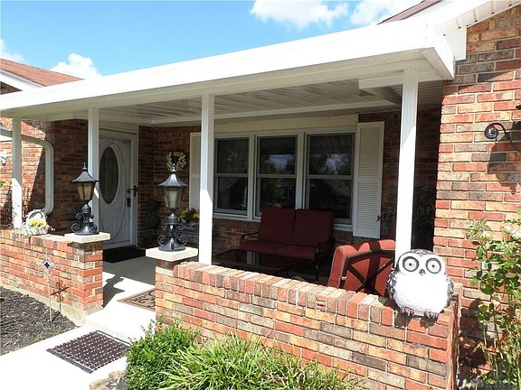 2nd image of 1410 Cornish Dr
