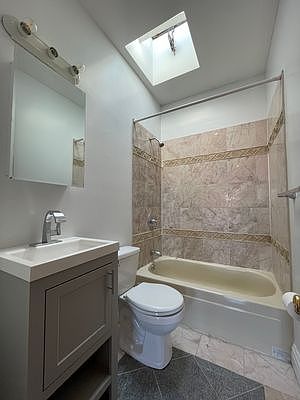 3rd image of 374A Macdonough St Floor 2
