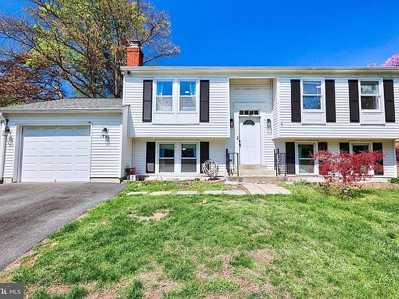 3rd image of 1502 Hiddenbrook Dr