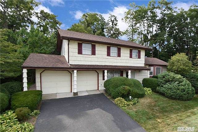 1st image of 26 Malden Cir