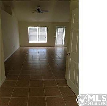 5th image of 356 SE Crosspoint Dr