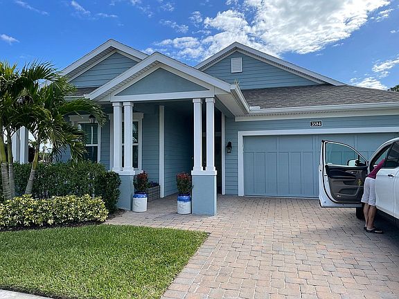 2nd image of 3584 Diamond Leaf Dr