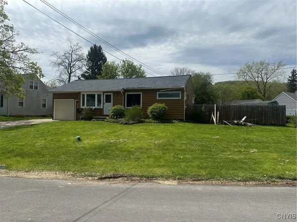 102 Bernard Pl, Syracuse, NY 13205