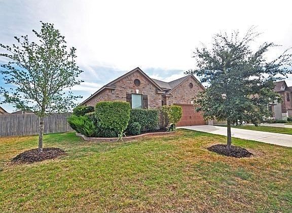 2nd image of 14421 Lake Victor Dr
