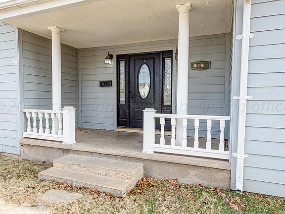 2nd image of 1224 Mary Ellen St