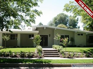 22450 Philiprimm St, Woodland Hills, CA 91367