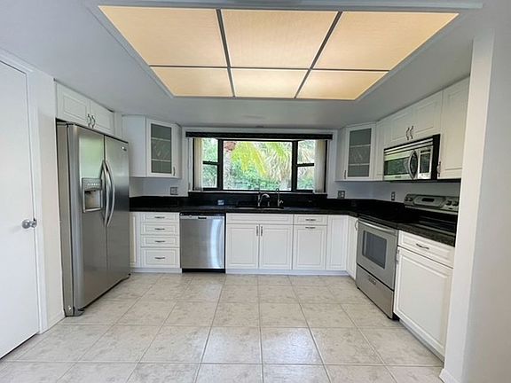 New stainless appliances