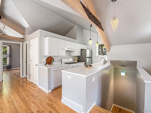 5th image of 2121 E 13th Avenue
