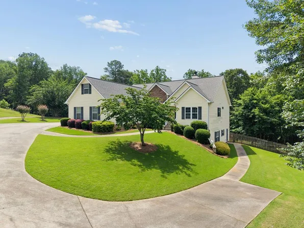 121 Chestnut Hill Dr, Canton, GA 30114