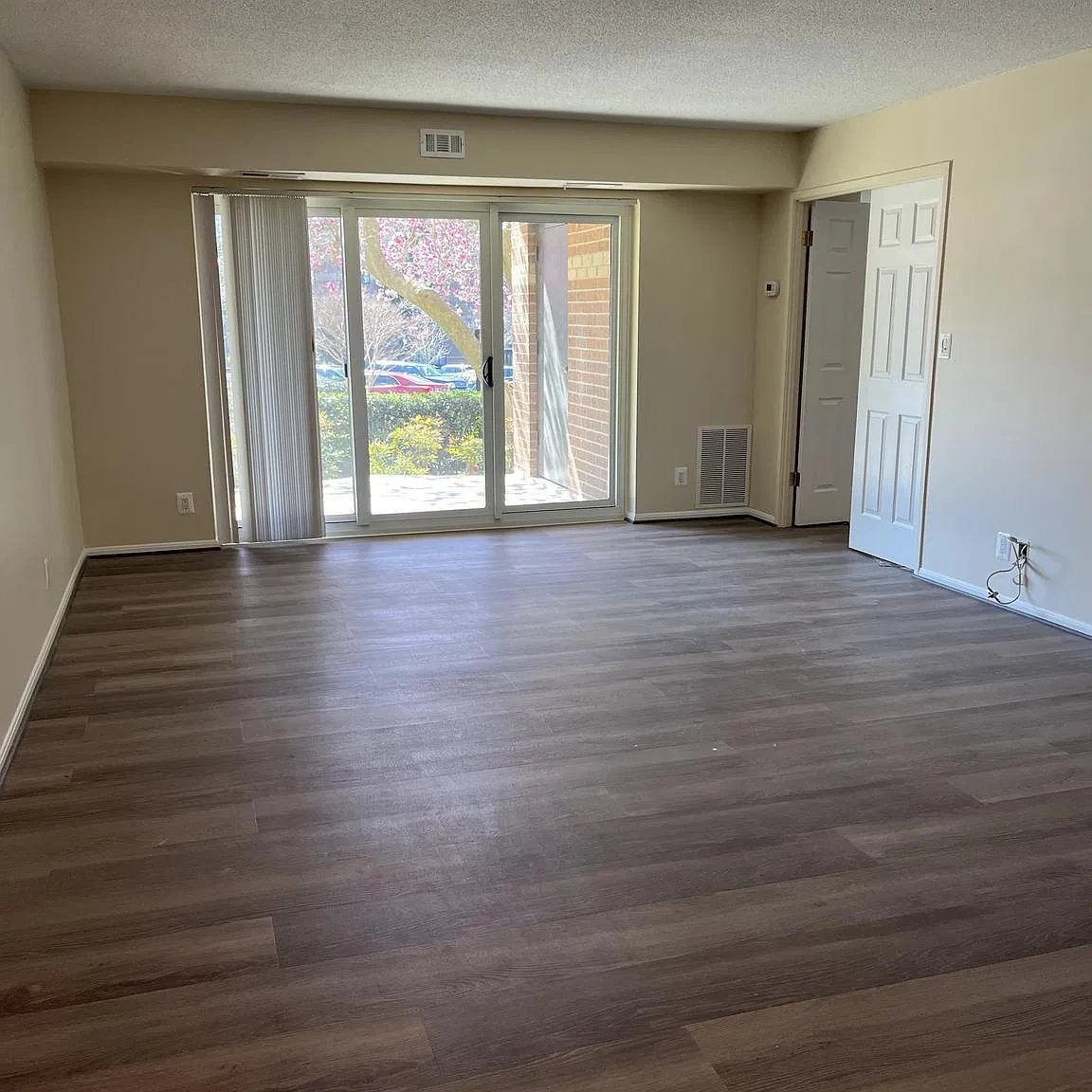 8350 Greensboro Dr — Photo 2