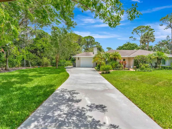 5531 Hibiscus Rd, Jupiter, FL 33458