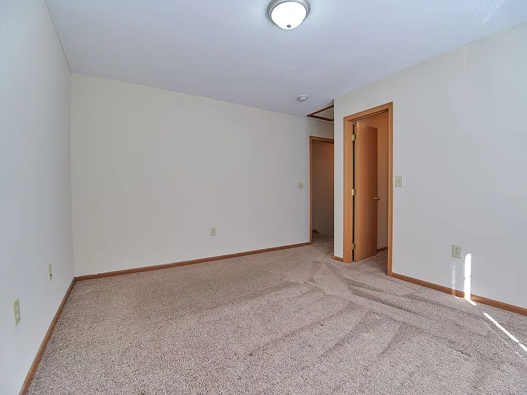 The Ridge Apartments & Townhomes — Photo 51