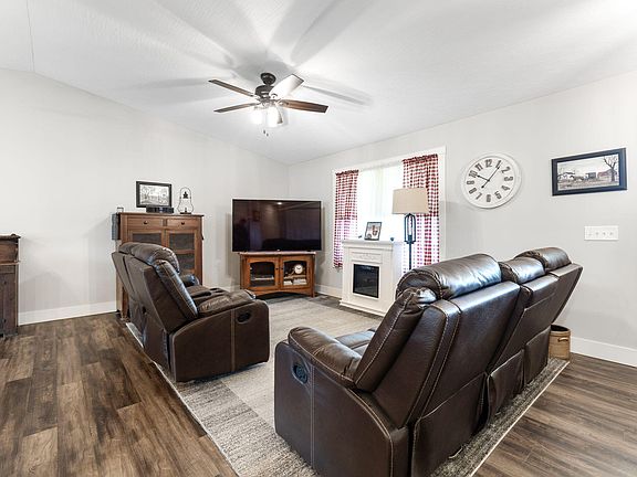 5th image of 84 Dudley Cir