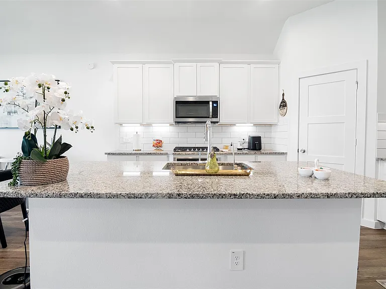 1604 Daylight Lake Dr — Photo 11