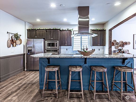 5th image of 19015 106th Av Ct E