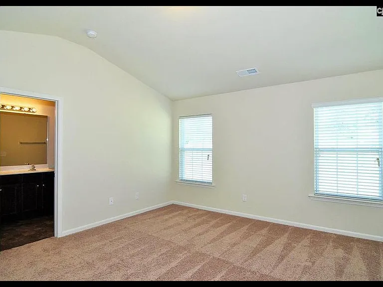 842 Chariot Way — Photo 13