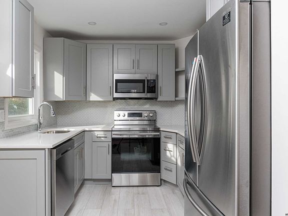 3rd image of 50 Brown Ave
