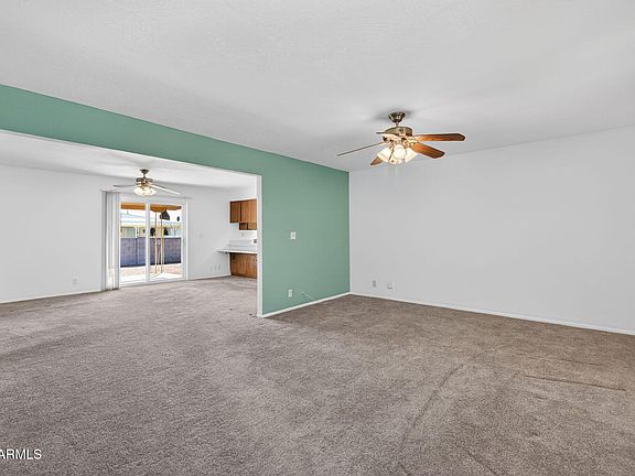 4th image of 4211 E CRESCENT Avenue