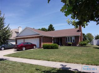 503 Georgetown Dr, Oregon, OH 43616