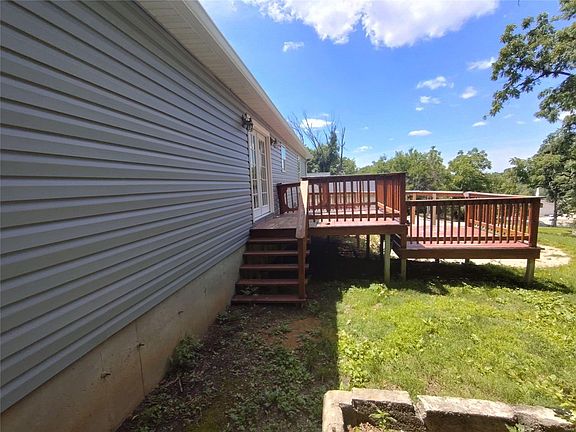 2nd image of 404 Houser St