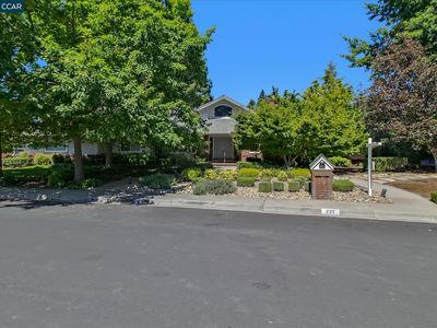 235 Saint Paul Dr, Alamo, CA, 94507