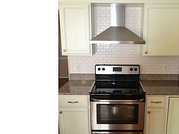5th image of 813 Ringfield Ct