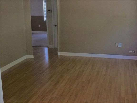 3rd image of 10903 N Newport Ave