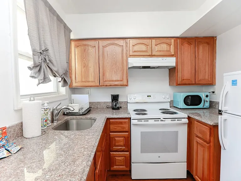 1280 W Ocean View Ave #3 — Photo 5