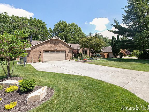 3rd image of 5052 Chableau Dr SW