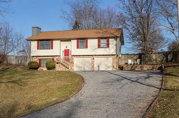 1st image of 219 Polk Dr