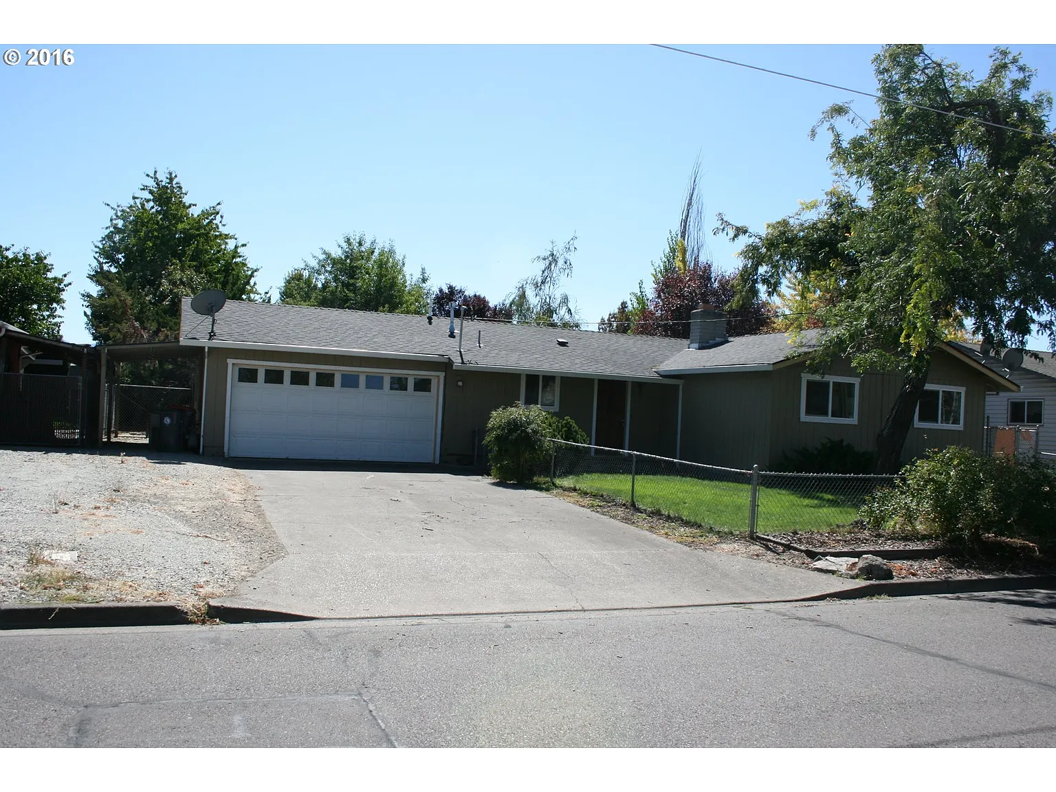411 S Central Valley Dr photo 1