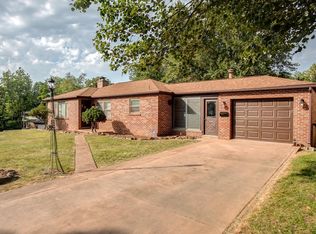 2309 Fairview Cir, Belleville, IL 62226