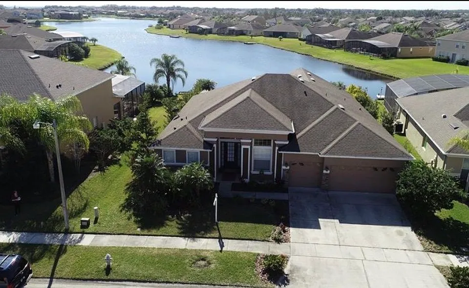 2873 Boating Blvd