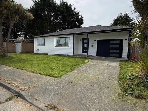 1610 Gainard St, Crescent City, CA 95531