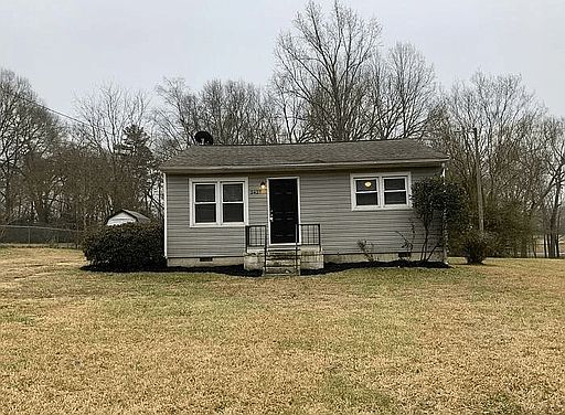 1st image of 2427 Twin Ave