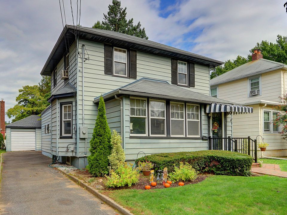 1st image of 131 Crocus Ave